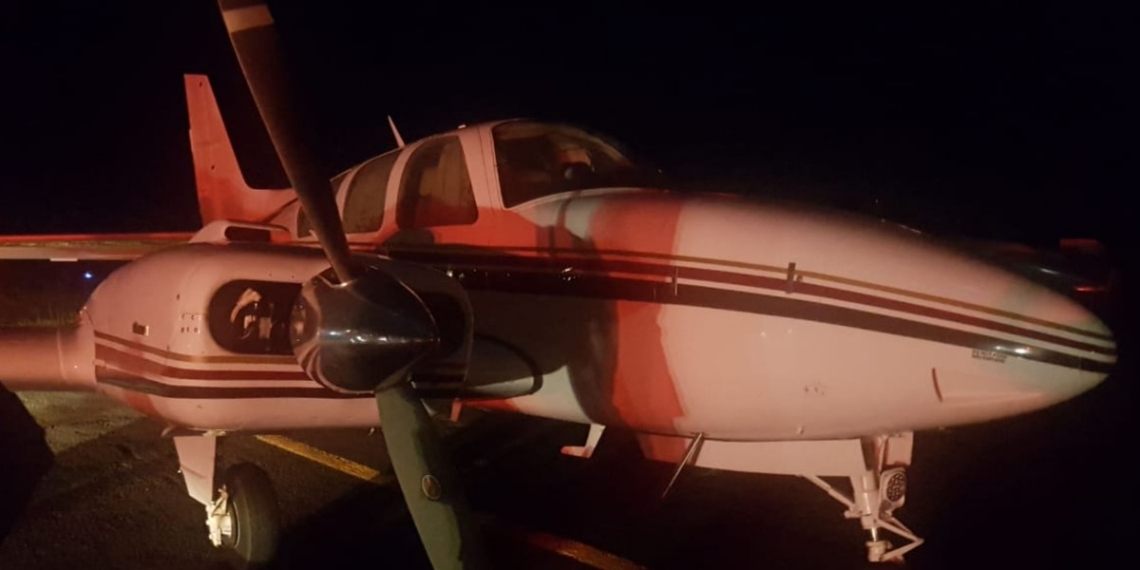 Avião pancadão! FAB apreende avião com mais de 500kg de cocaína
