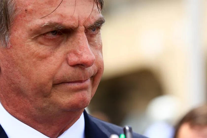 Medo de impeachment chega à família Bolsonaro