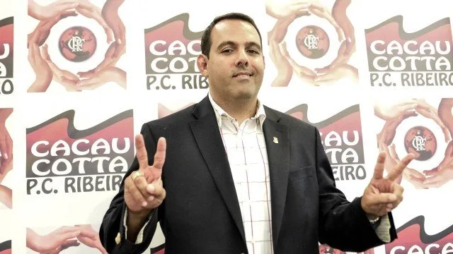 Diretor do Flamengo diz que torcedores não saberiam escrever “Mickey” certo