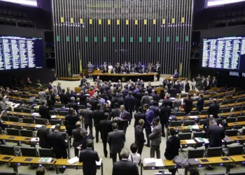 Câmara aprova texto-base da MP 871, de combate a fraudes no INSS