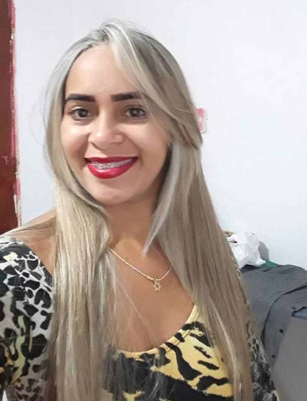 Empresária de 25 anos é morta com dois tiros ; ex-companheiro é suspeito