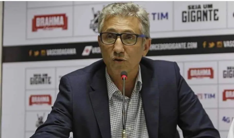 Presidente do Vasco perdoa Crivella e diz: ‘Ele tem se mostrado um parceiro do clube’