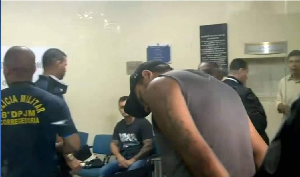 Polícia faz megaoperação para prender 30 milicianos na zona oeste dentre eles 4 PMs e um bombeiro