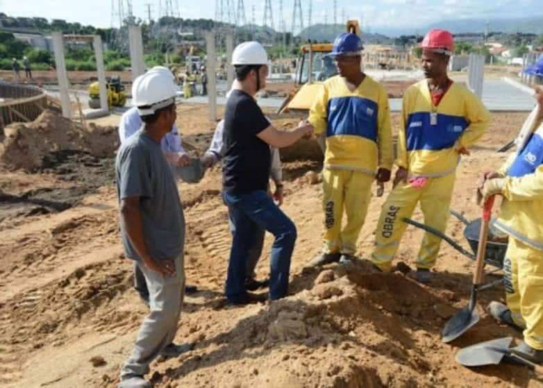 Prefeitura oferece 110 vagas gratuitas para cursos na construção civil. Inscrições até está sexta