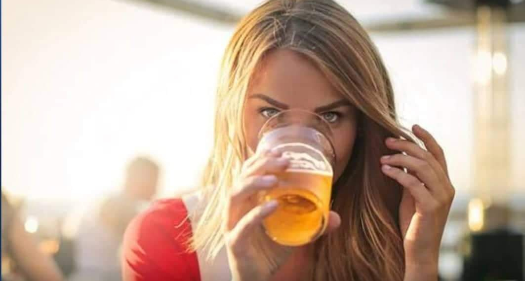 BEBER CERVEJA ATRAE MOSQUITO DA DENGIE