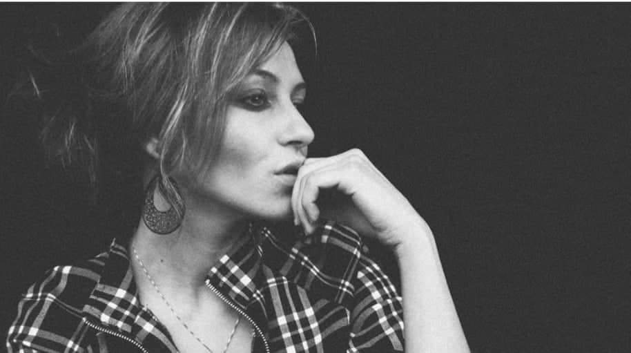 Eu não sei me comportar de acordo com a minha idade. Eu nunca tive essa idade antes