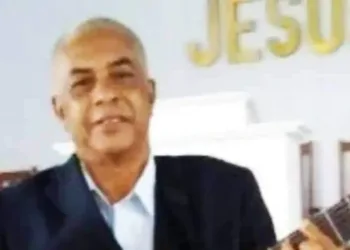 Pastor mata outro pastor a pedradas em briga por causa da Bíblia
