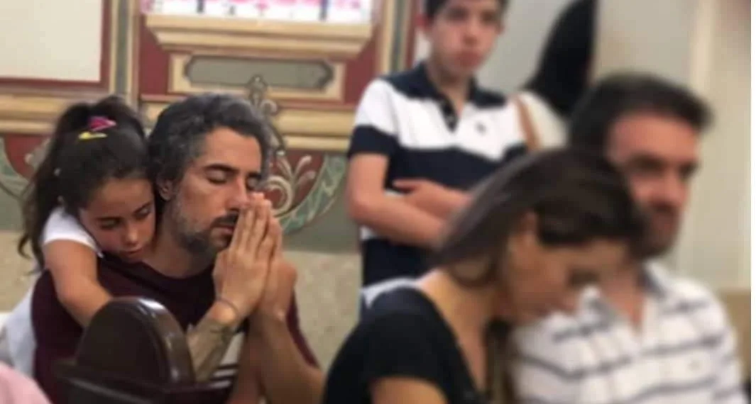 Todo filho tem que ver seu pai ajoelhar perante Deus”, diz Marcos Mion