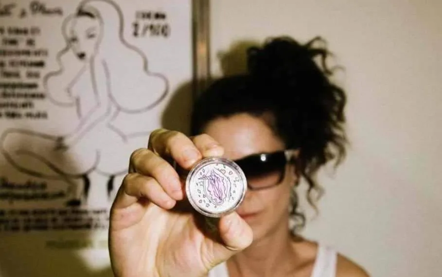 LUBRIFICANTE FEITO DE MACONHA, ‘XAPA XANA’ PROMETE ORGASMOS DE ATÉ 15 MINUTOS