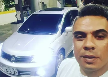 MOTORISTA DA UBER E PASSAGEIROS  SÃO ASSASSINADOS EM COMUNIDADE NA ZONA OESTE ( IMAGENS FORTES)
