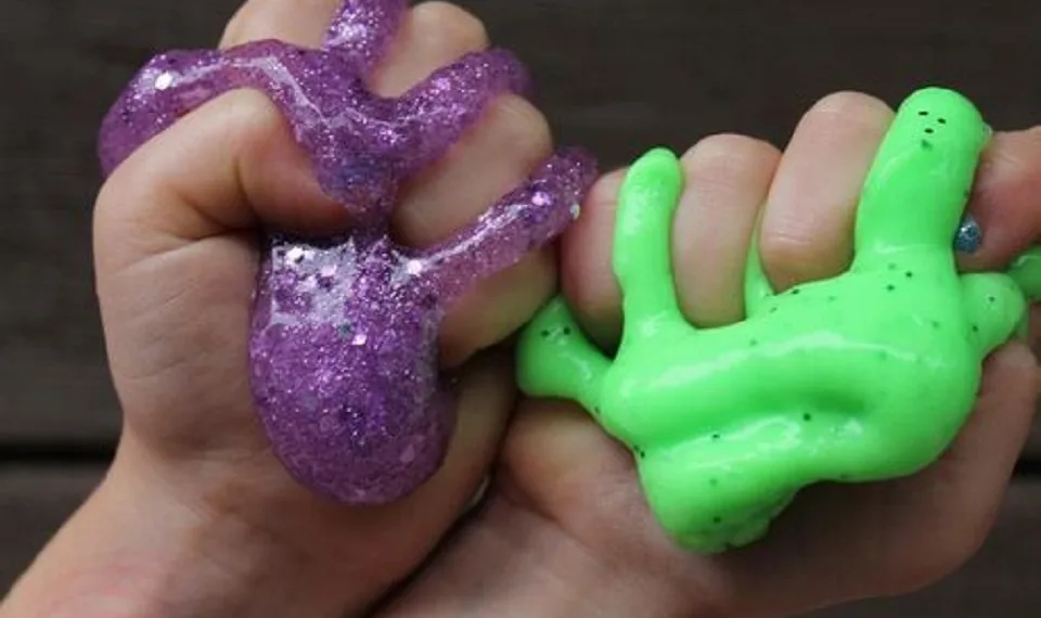 PERIGO: Slime intoxica menina de 12 anos, médicos alertam para perigo