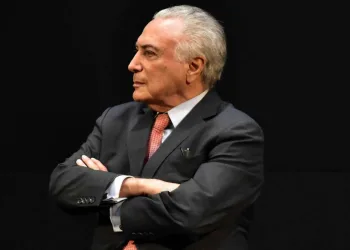 Michel Temer se entrega na Polícia Federal em São Paulo