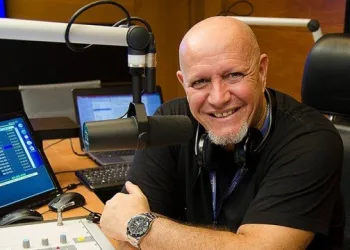 Locutor da rádio Melodia é baleado em assalto na Linha Amarela