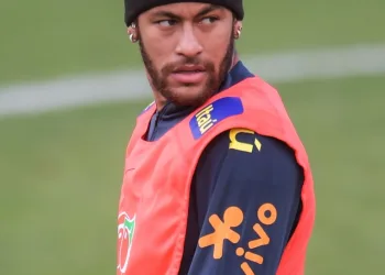 Empresa suspende campanha com Neymar após acusação de estupro