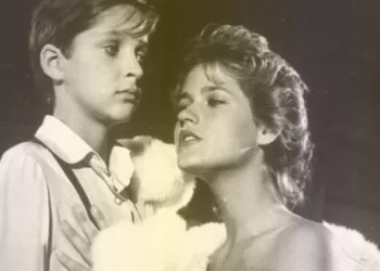 Xuxa diz que fez filme adulto com menino de 12 anos a pedido de Pelé e revela segredo