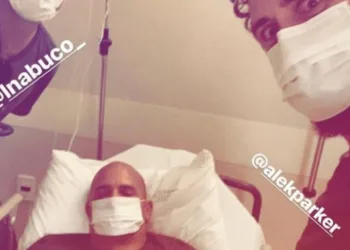 Kelly Slater é internado com H1N1 e sinusite no Rio