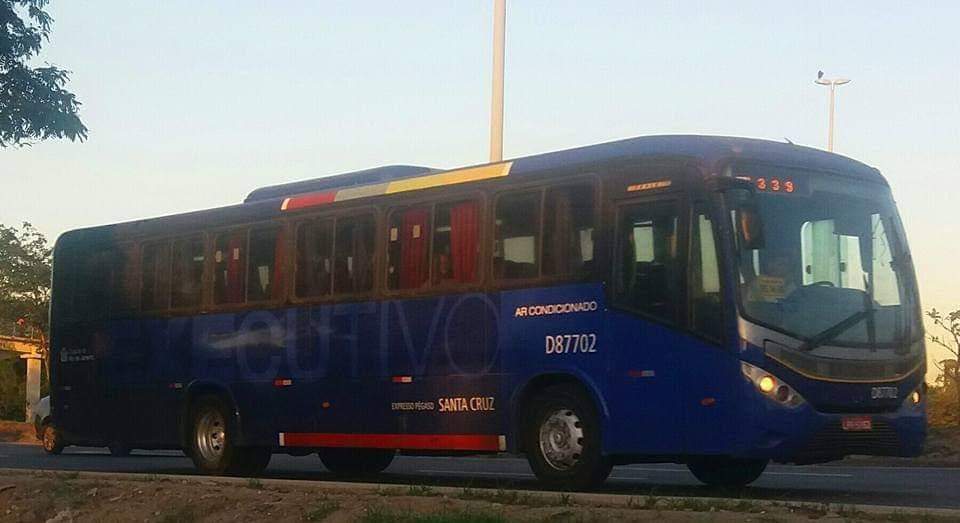 BANDIDOS SÃO PRESOS APÓS ROUBAREM PASSAGEIROS DE FRESCAO NA ZONA OESTE!!