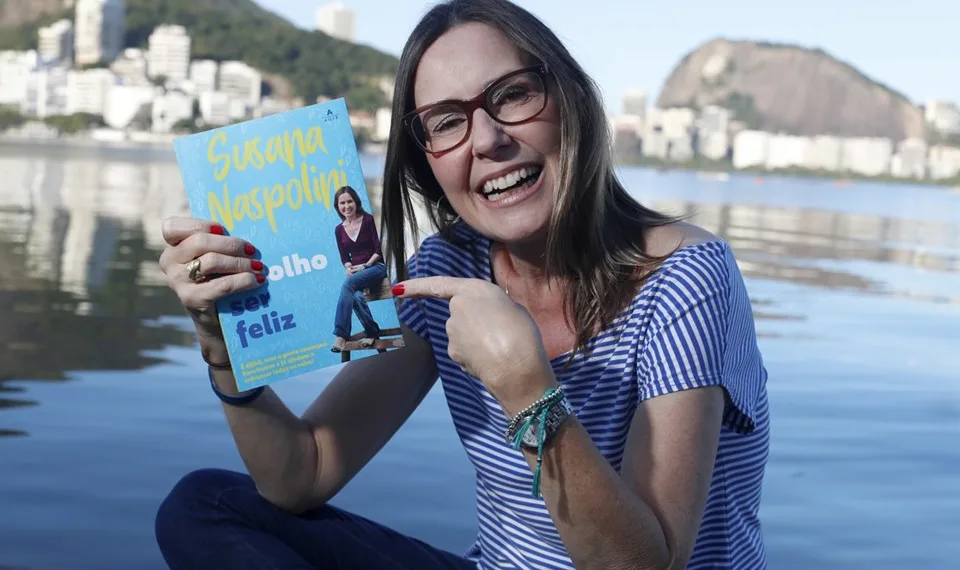 SUSANA NASPOLINI LANÇA LIVRO NA LIVRARIA LEITURA EM SHOPPING DA ZONA OESTE