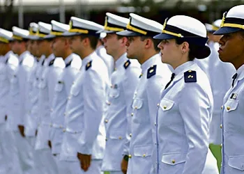 Editais da Marinha 2019 abrem 151 vagas para nível médio e superior! Até R$7.490,00