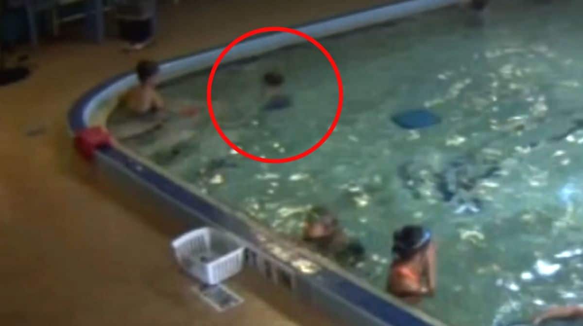 MENINO DE 3 ANOS SE AFOGA POR 2 MINUTOS NA NATAÇÃO E NINGUÉM VÊ!