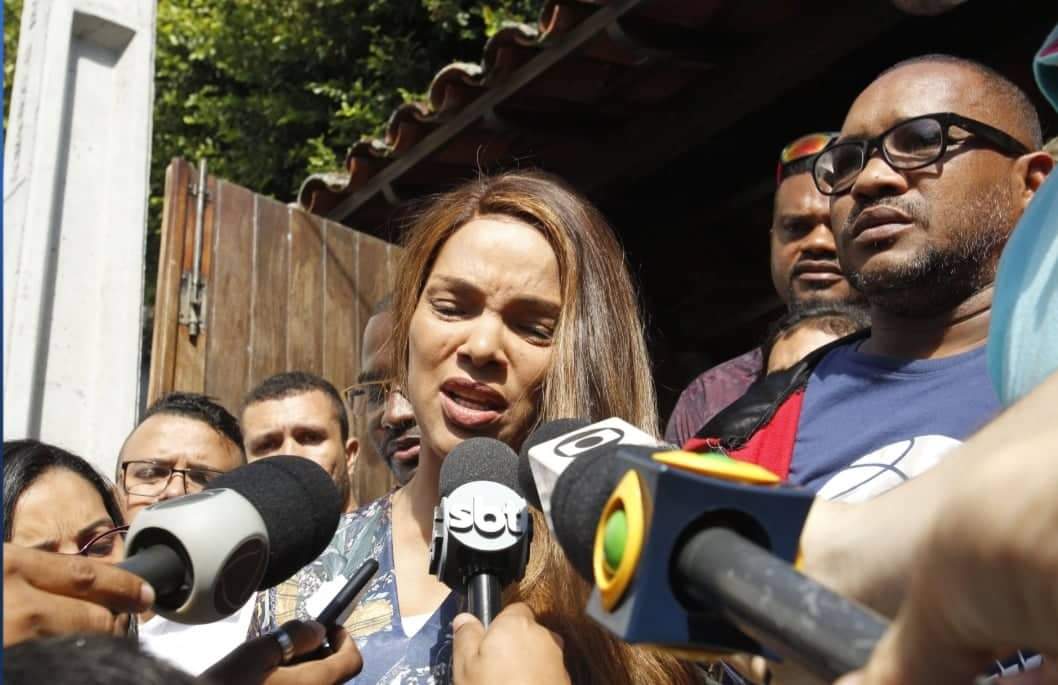 Ele sacrificou a vida para proteger a família’, diz Flordelis sobre a morte do marido