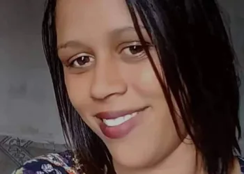 HOMEM MATA MULHER POR CAUSA DE UM PEDAÇO DE BOLO