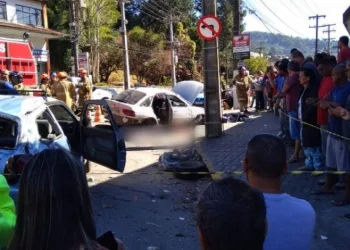 Três pessoas morrem e outras três ficam feridas em acidente em Teresópolis