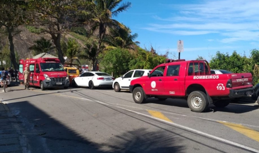 Homem morre após saltar de parapente no RJ