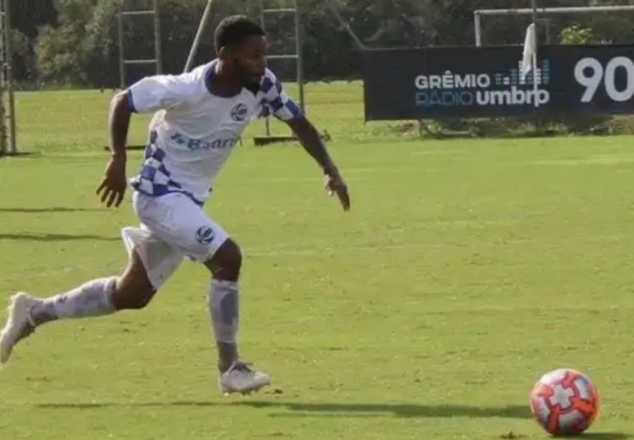 Luto no futebol: jogador é assassinado barbaramente junto com sua namorada