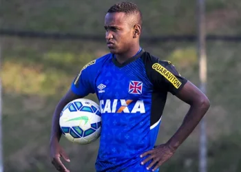 EX JOGADOR DO VASCO É BALEADO