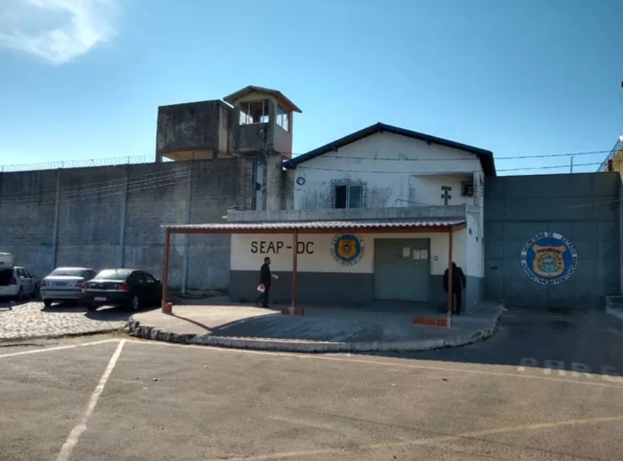 HOMEM QUE MATOU CASAL DE TATUADORES NO RJ É ASSASSINADO EM PRESIDIO