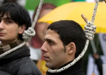 Irã afirma ter o direito de executar homossexuais em público por “valores morais”