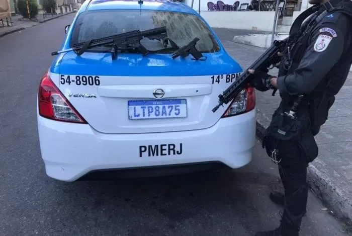 OPERAÇÃO DA PM NA VILA KENNEDY TEM DOIS BANDIDOS MORTOS(FOTOS)