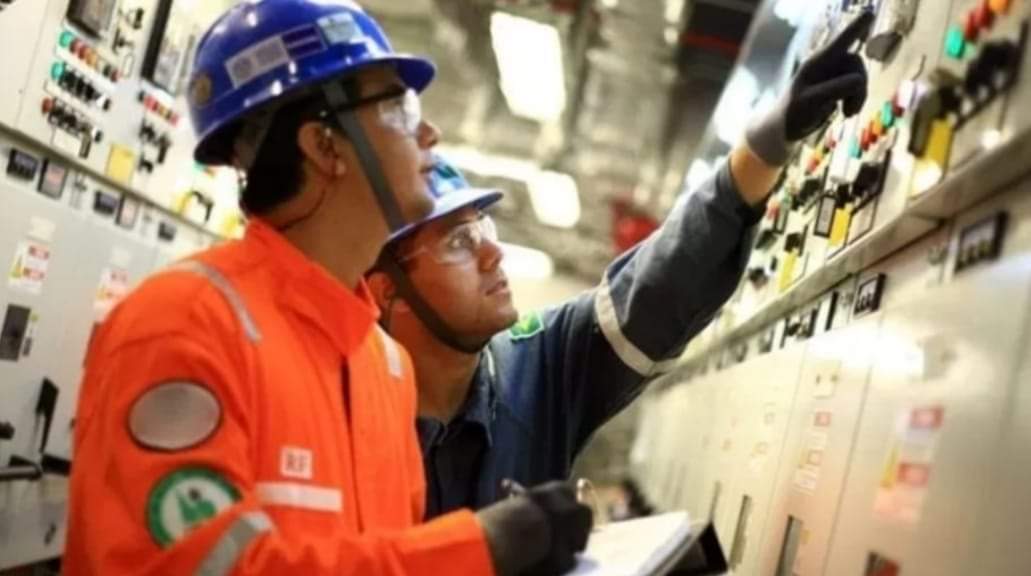 Eletricista, Mecânico – R$ 3.478,00 – Vivência na manutenção de maquinário industrial, ser pontual – Rio de Janeiro