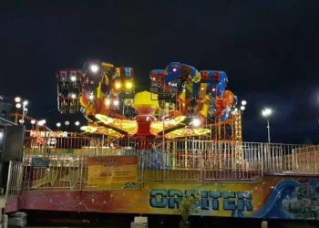 JOVEM SOFRE ACIDENTE EM BRINQUEDO DE PARQUE EM SHOPPING NA ZONA OESTE