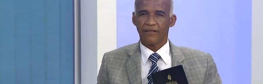 Deputado evangélico apresenta projeto para proibir clareamento anal em todo o Brasil