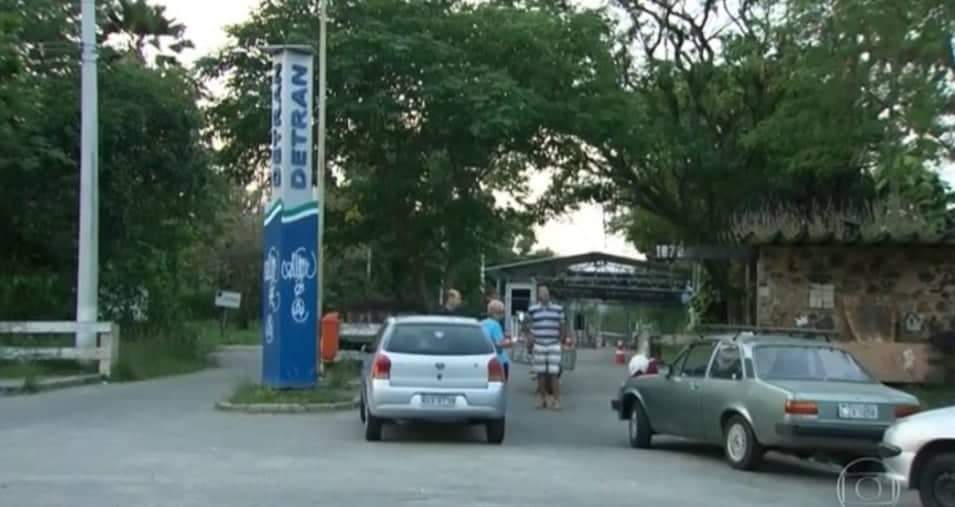 Termina no dia 31 o prazo para o licenciamento anual de veículos com placas de finais 0 a 4, no RJ