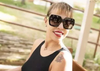 Prostituta de luxo dá desconto nos encontros em troca de doações