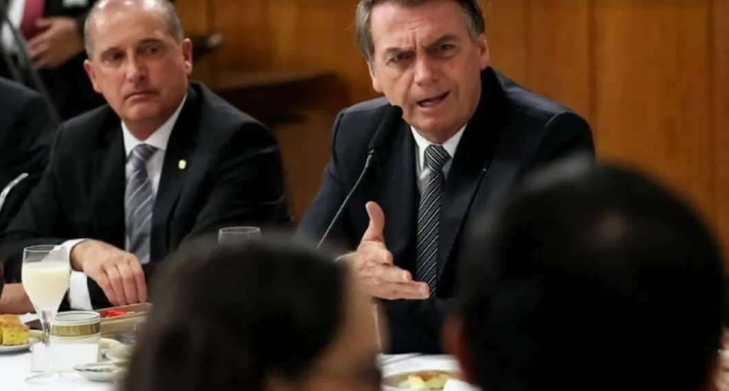 Fome no Brasil é uma grande mentira’, diz Bolsonaro em reunião com jornalistas