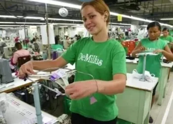 DEMILLUS VAGAS P/ AUXILIAR DE COZINHA, AUXILIAR DE PRODUÇÃO, MOTORISTA – R$ 1.309 – COM E SEM EXPERIÊNCIA – RIO DE JANEIRO