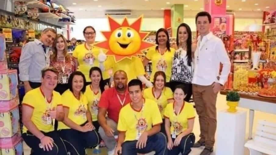 RI HAPPY VAGAS PARA REPOSITOR, LIMPEZA, FISCAL, ESTOQUISTA, CAIXA, ANIMADOR INFANTIL – R$ 1.276,00 – COM E SEM EXPERIENCIA – RIO DE JANEIRO