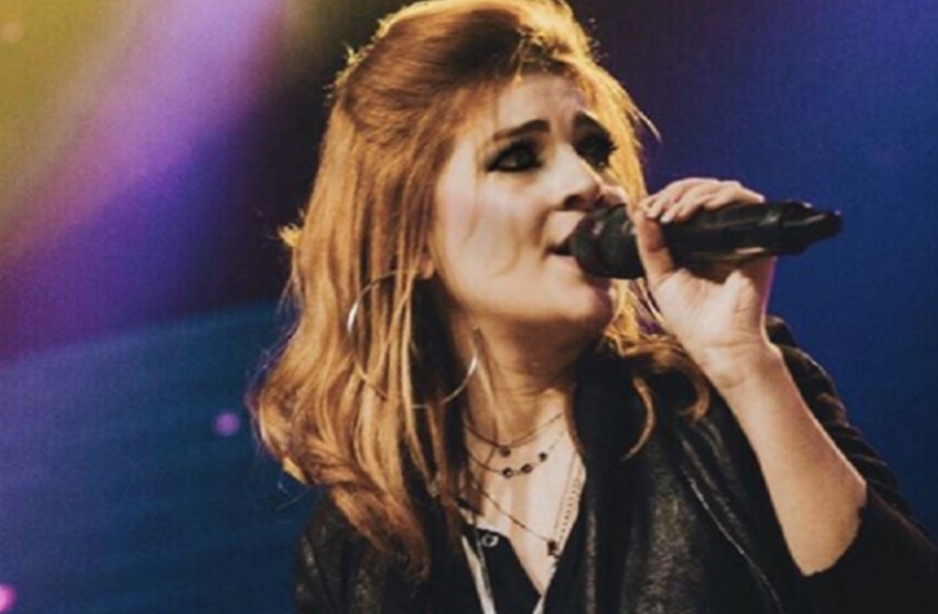 CANTORA ESTÁ .COM AIDS E EM ESTADO TERMINAL