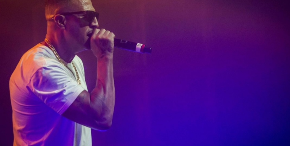 Mano Brown sobre fãs que xingavam Bolsonaro no Rio: “Hipocrisia. Aqui foi um dos lugares onde ele foi mais votado”