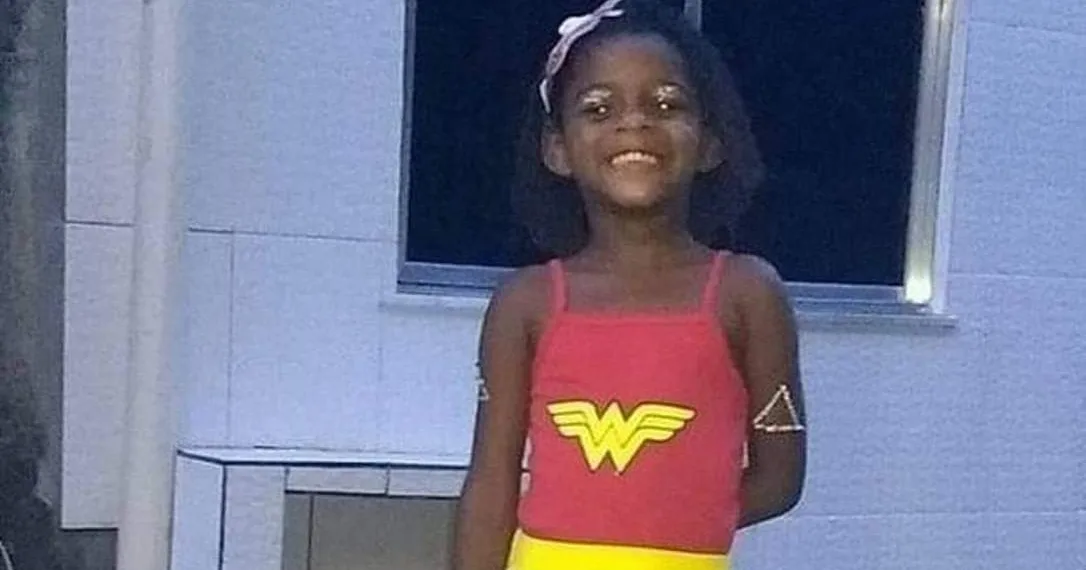 CONSELHEIRO TUTELAR DE BANGU IGNOROU A JUSTIÇA E DEU AO PAI GUARDA DE MENINA TORTURADA E MORTA