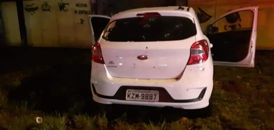 TROCA DE TIROS EM CAMPO GRANDE !! PRA CIMA DELES!!