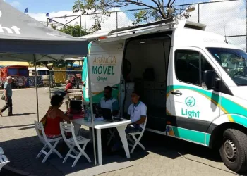 LIGHT REALIZA FEIRÃO DE NEGOCIAÇÃO NA ZONA OESTE
