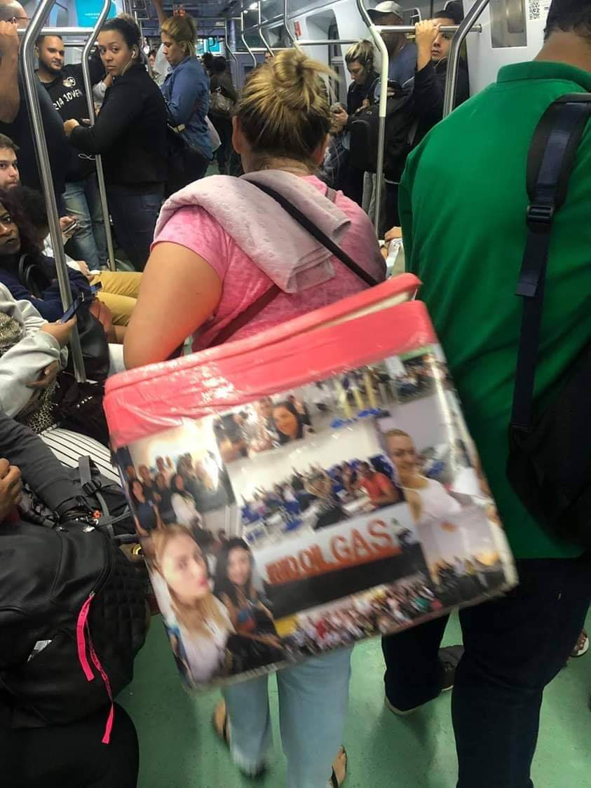 QUAL É A SUA DESCULPA ?