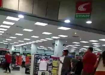 LOJA É ASSALTADA DENTRO DE UM SHOPPING NA ZONA OESTE