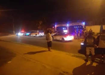 HOMEM ACABA DE SER FUZILADO NA AVENIDA BRASIL(FOTOS)