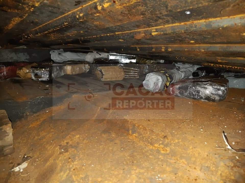 PRF apreende arsenal de guerra que seria entregue em comunidades do RJ